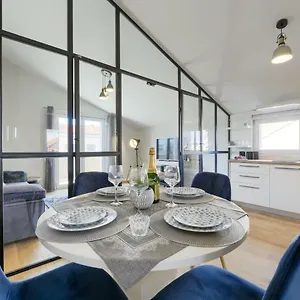 https://exclusive-apartments-withlove-zadar.hotelinzadar.com
